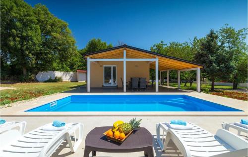 Villa Nezakcij — 4-Star Luxury Hotel in Pula, Croatia