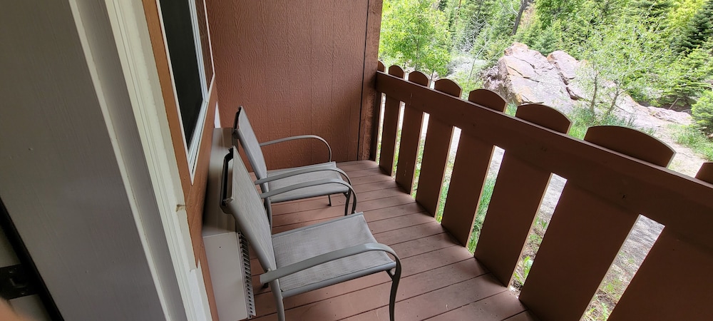 Hot Springs Inn - photo 26