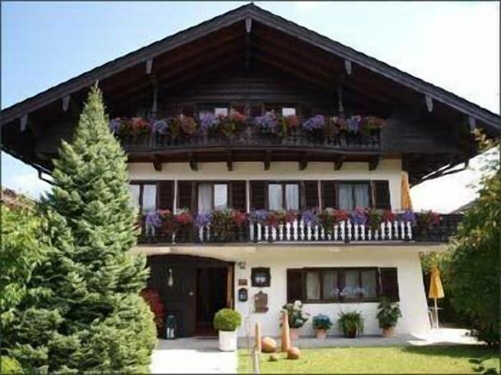 Hotel Setzberg Zum See — Bad Wiessee