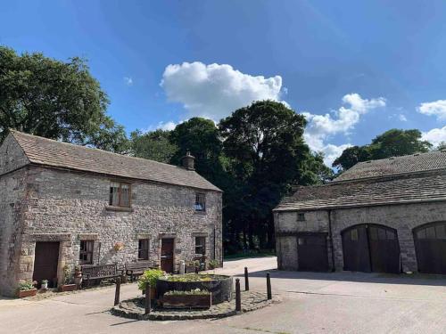The Old Stables Near Bakewell — 4-Star Luxury Hotel in Buxton, United Kingdom