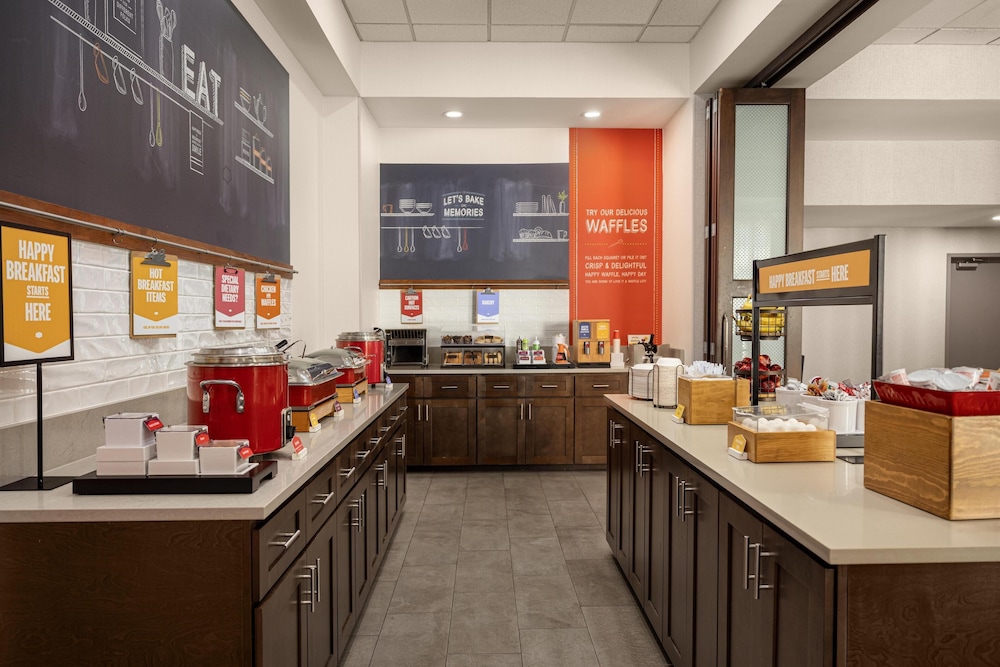 Hampton Inn Williamsburg - photo 21