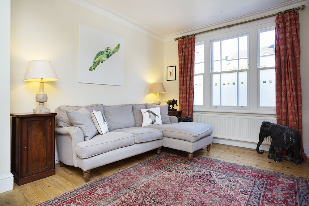 Fulham Finery — 4-Star Luxury Hotel in London, United Kingdom