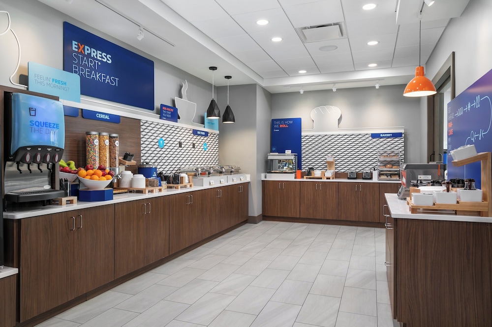Holiday Inn Express Chattanooga Hamilton Place by IHG - photo 23