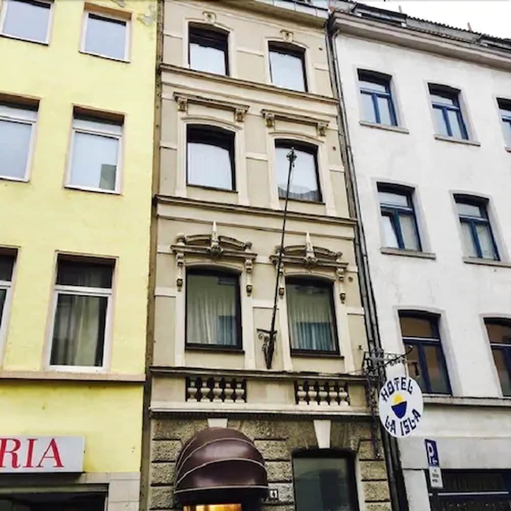 Hotel La Isla - carbon neutral hotel in Koeln