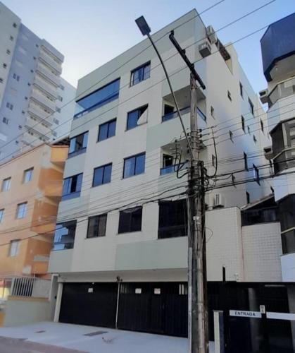 Apt Matheus Almeida Anfitriões Gildo e Renata Localização privilegiada conforto e seu amplo espaço são os seus diferenciais — 4-Star Luxury Hotel in Guarapari, Brasil