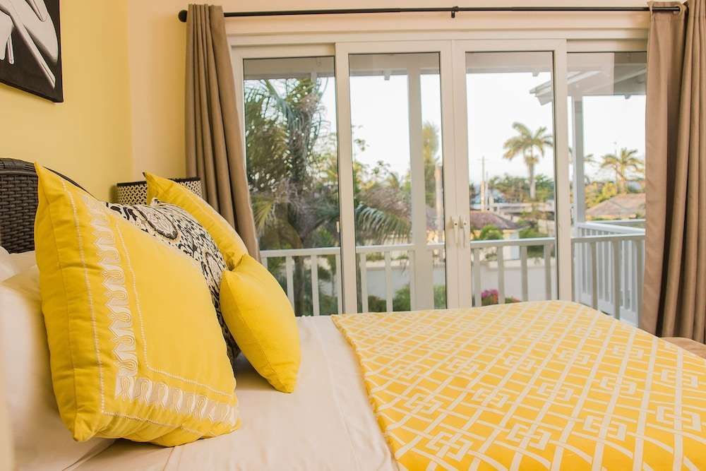 Baypoint Dunns River — 4-Star Luxury Hotel in Ocho Rios, Jamaica