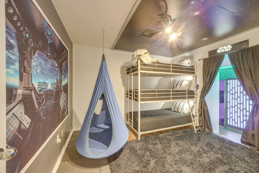 Broken Arrow Home Family Friendly Amenities 21116405 — Broken Arrow