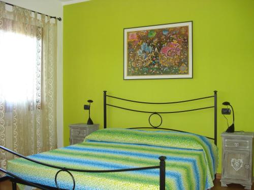 Master apartment in villa 6 to 8 persons with large private garden — 4-Star Luxury Hotel in Capoliveri, Italy