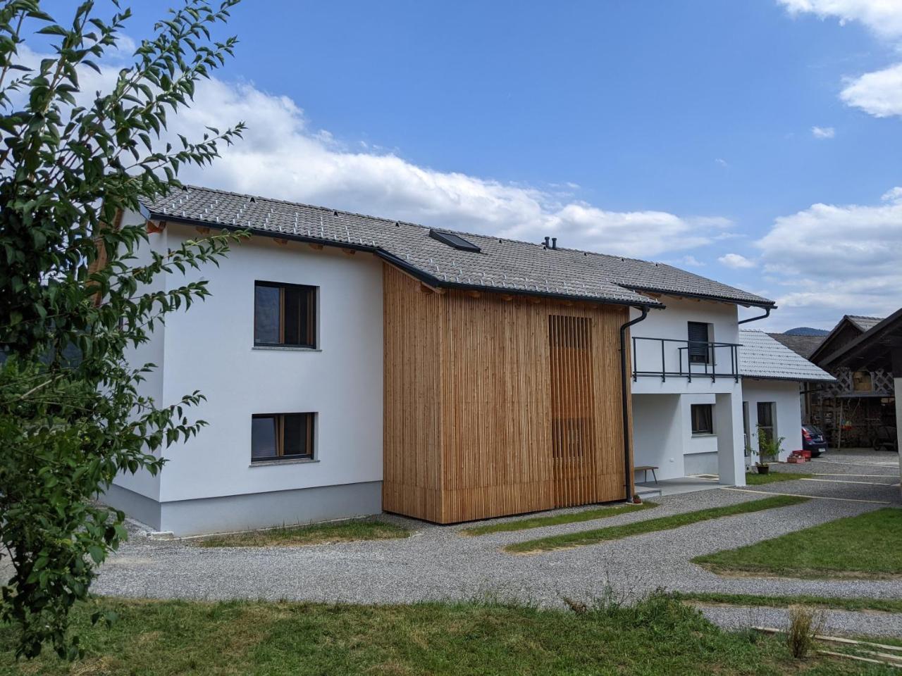 Klančarjeva domačija Spacious countryside apartment on an eco farm — 4-Star Luxury Hotel in Videm, Slovenia