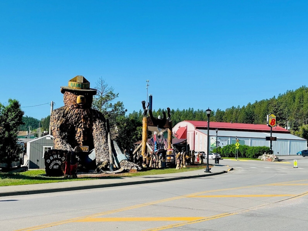 Super 8 by Wyndham Hill City Mt Rushmore Area - photo 20