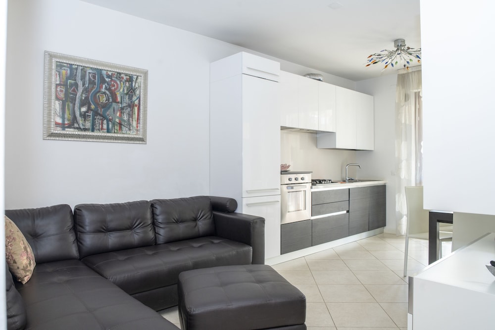 Rosmini Serbati — 4-Star Luxury Hotel in Rimini, Italy
