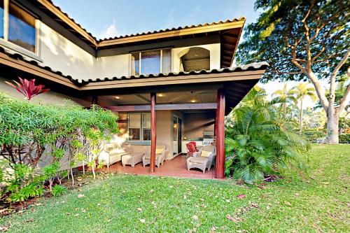 Mauna Lani Resort 1401 — 4-Star Luxury Hotel in Waikoloa, United States