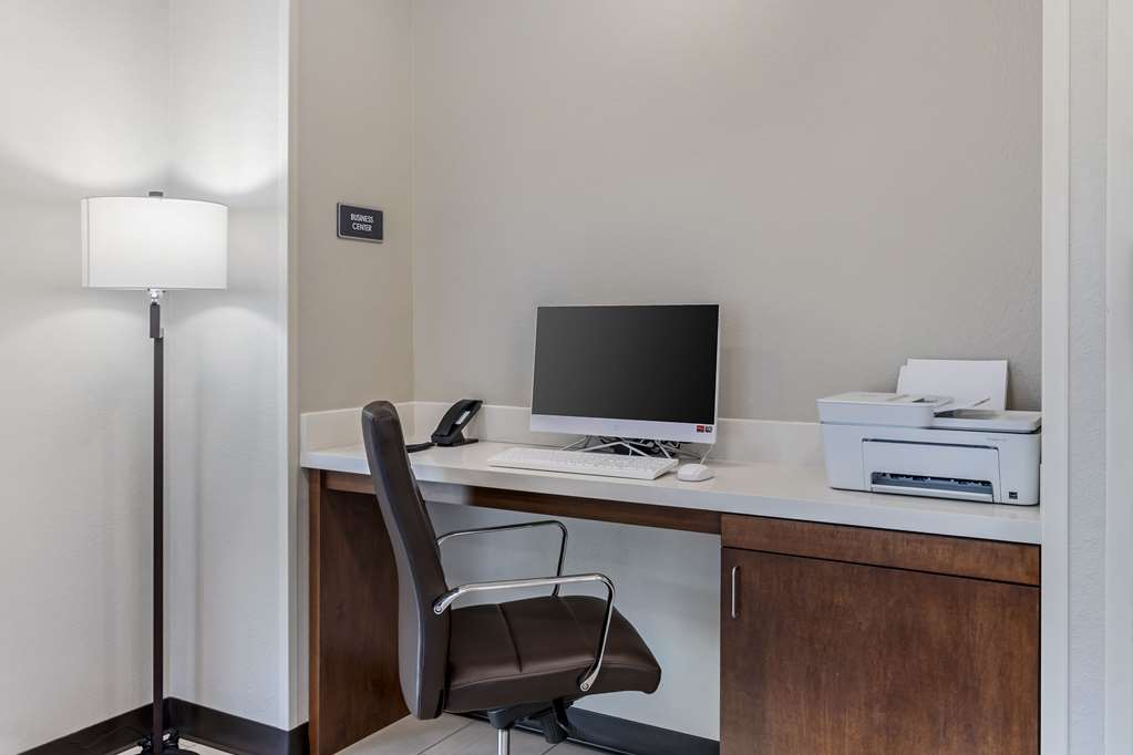 Comfort Inn & Suites Brunswick I 95 - photo 28