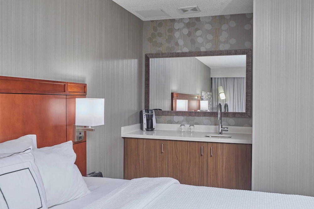 Courtyard by Marriott Eugene Springfield - photo 8
