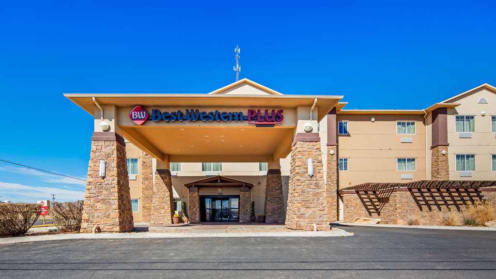 Best Western Plus Seminole Hotel & Suites - photo 10
