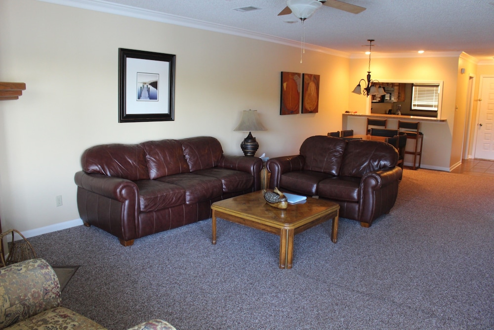 The Wharf Resort in Hot Springs, United States