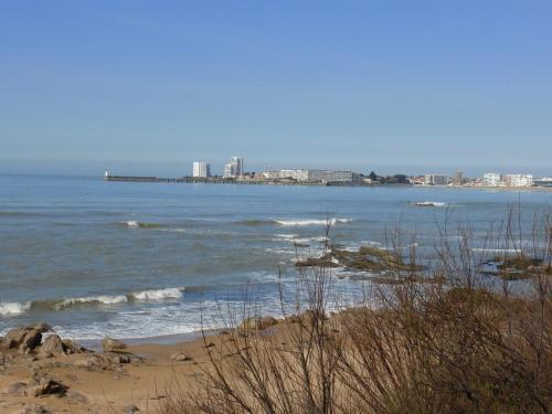 Appartement Les Sables d'Olonne 2 pièces 4 personnes FR 1 197 359 — 4-Star Luxury Hotel in Les Sables-D'olonne, France