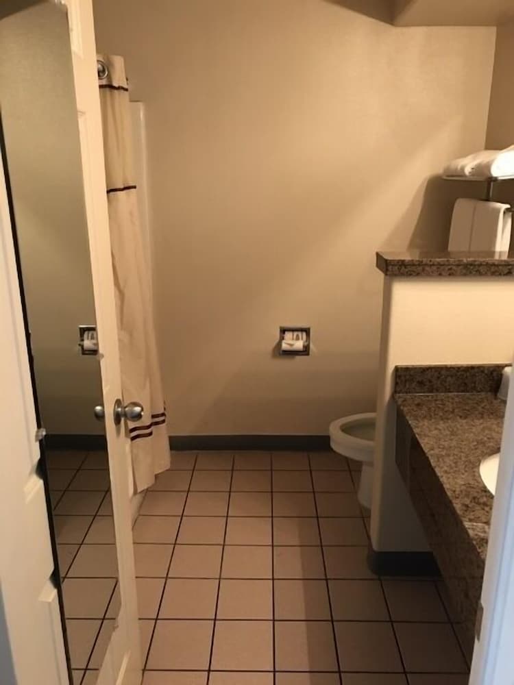St. George Inn & Suites - photo 51