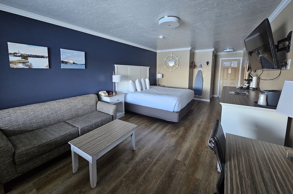 Capt. Thomson's Resort - photo 49