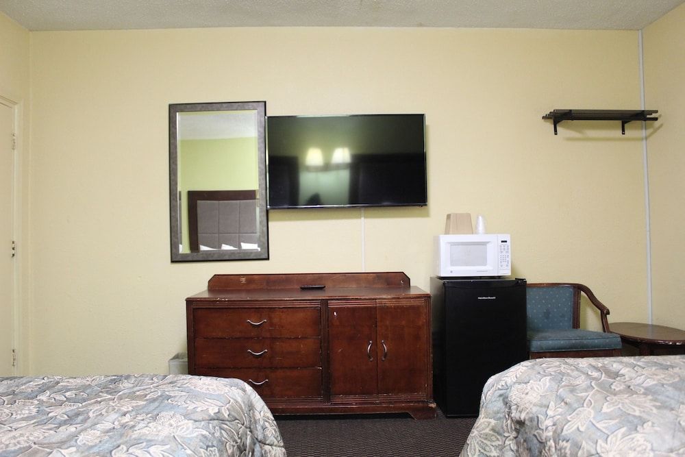 Double N Motel - photo 15
