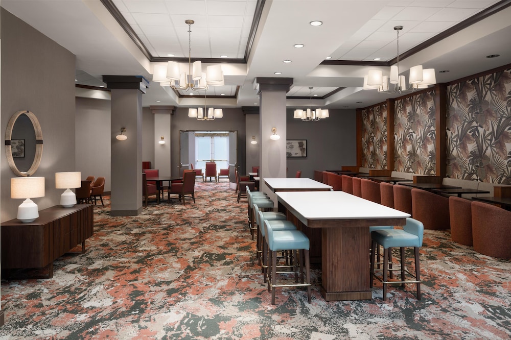 Embassy Suites by Hilton Charleston Airport Convention Ctr - photo 36