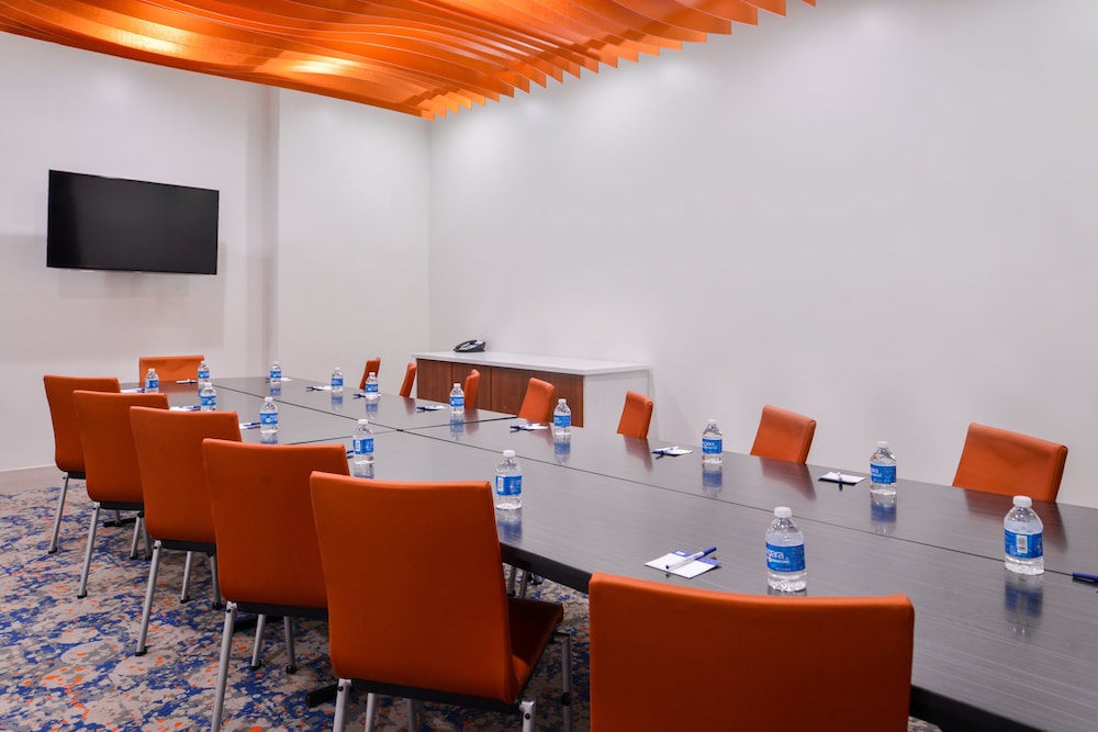 Holiday Inn Express New Orleans Arts District by IHG - photo 50