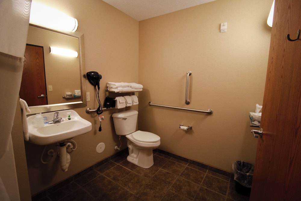 Canby Inn And Suites - photo 20