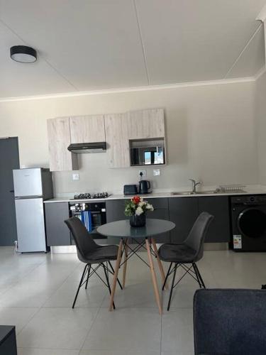 Liams blue suite at 93 On New — 4-Star Luxury Hotel in Midrand, South Africa