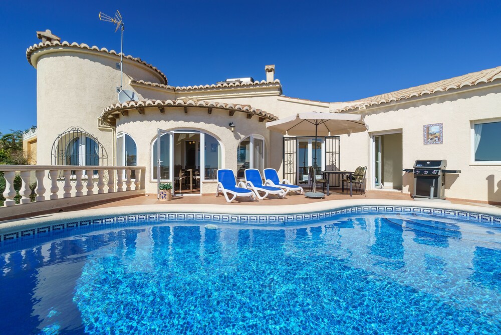 SolHabitat Villa Cumbre del Sol — 4-Star Luxury Hotel in Moraira, Spain