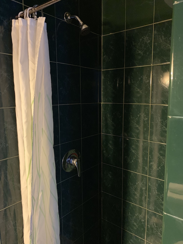 Midtown West Hotel - photo 30