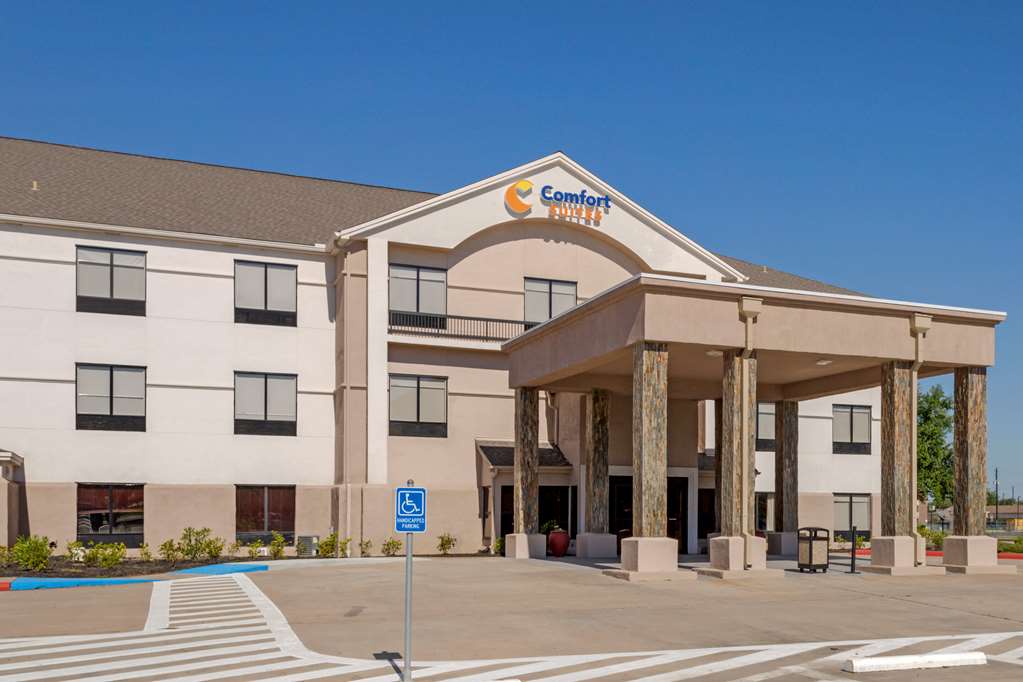 Comfort Suites La Porte Baytown - photo 51