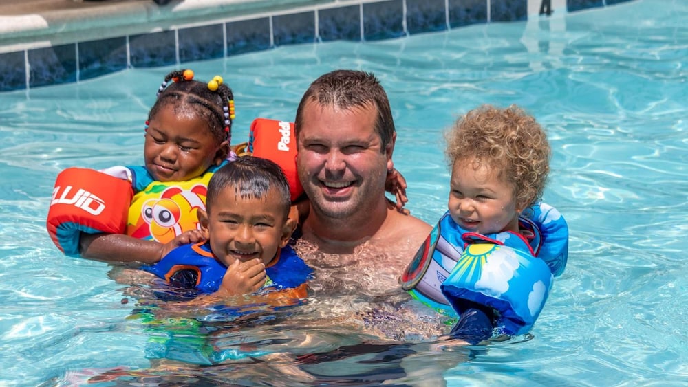 The Barefoot Mailman - photo 11