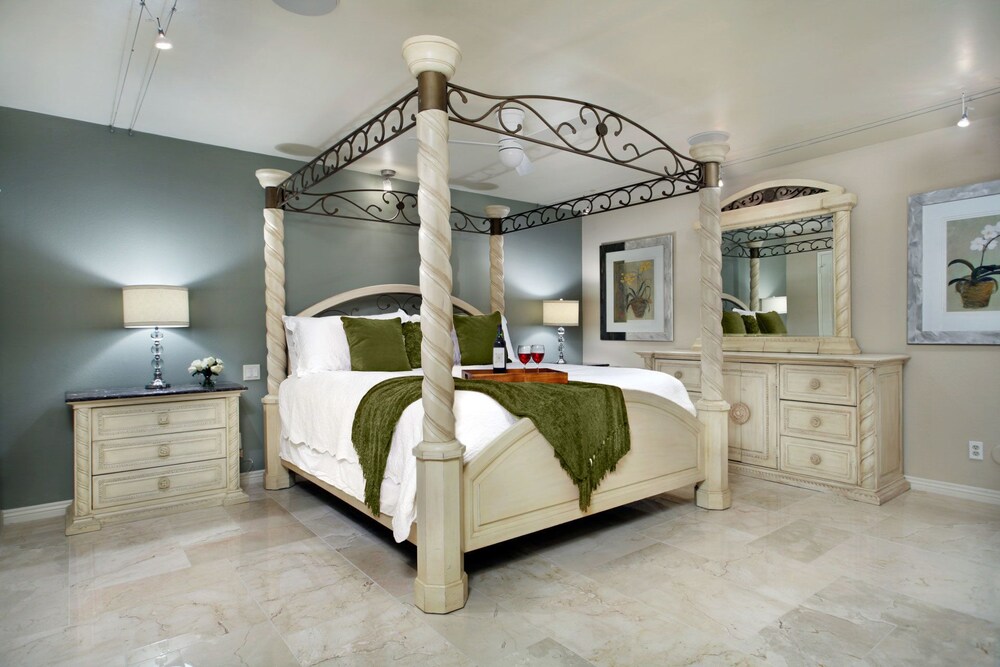 AZ Oasis Heated Pool & Spa Sport Court & Putting Greens Pool Table & Games Scottsdale - photo 7