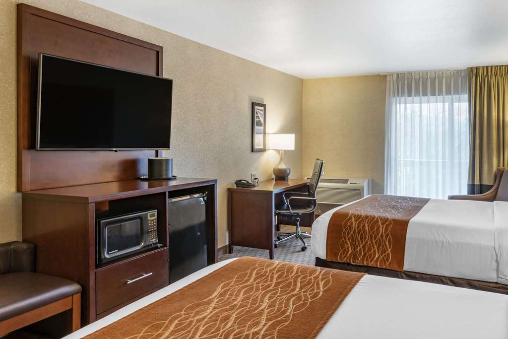 Comfort Inn & Suites Lincoln City - photo 14