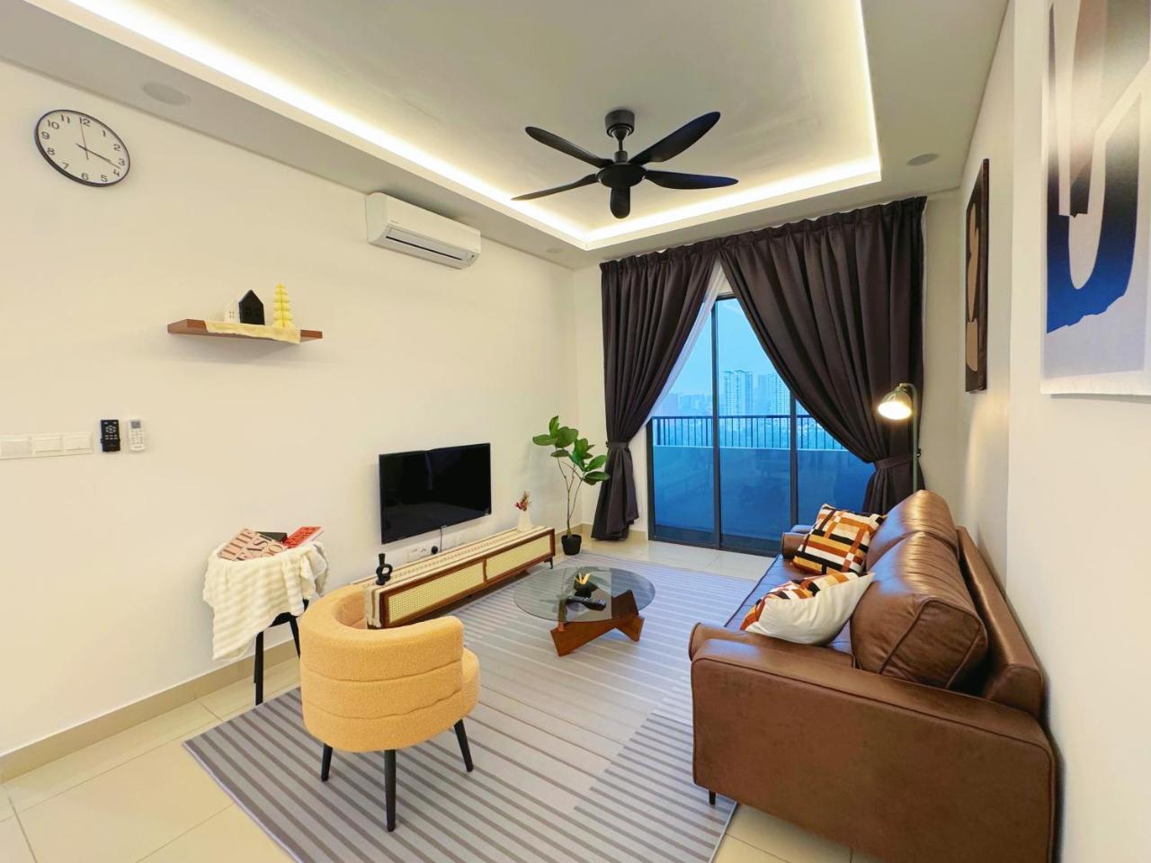 Vista Sentul Residences 3 Bedroom Fully Air Con Suite SENTUL — 4-Star Luxury Hotel in Kuala Lumpur, Malaysia