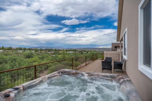 Stunning Views Hot Tub Location 3 bed 3 bath — hotel in Cottonwood