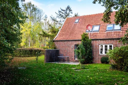 Zugvogel OG - carbon neutral hotel in Unknown City