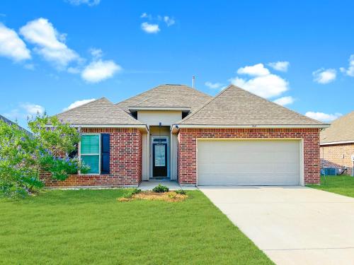 3BR Retreat Plush Beds High Speed Wi Fi in Lake Charles, United States