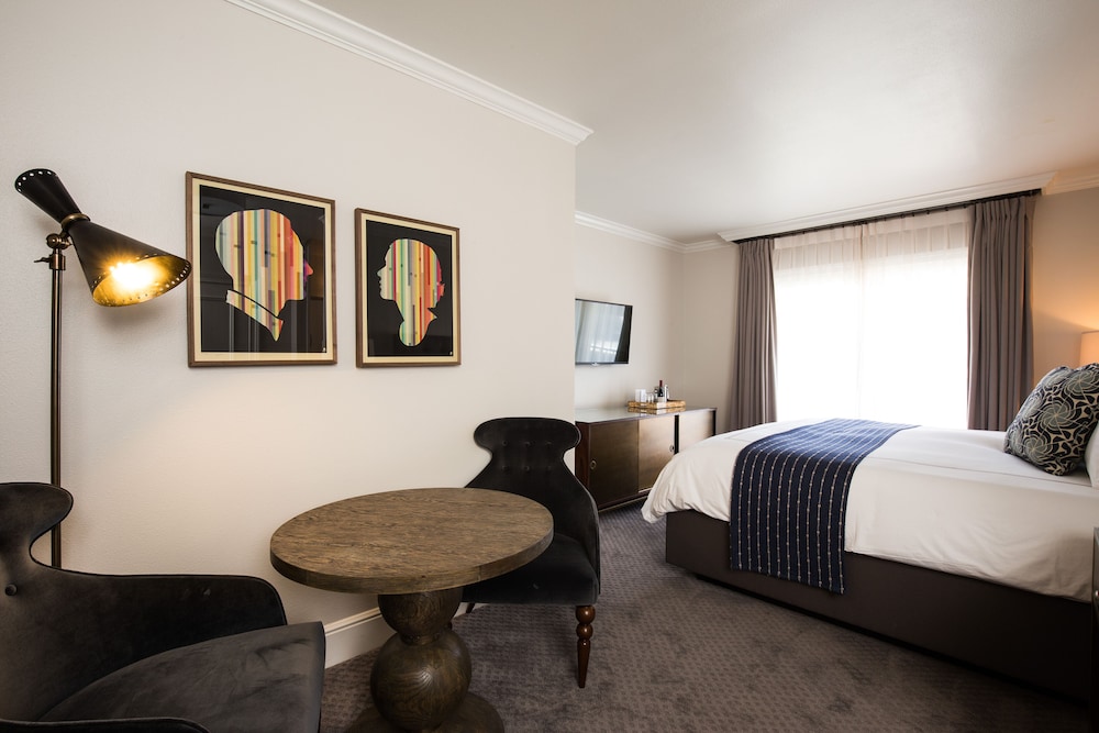 Hotel Ella - photo 19