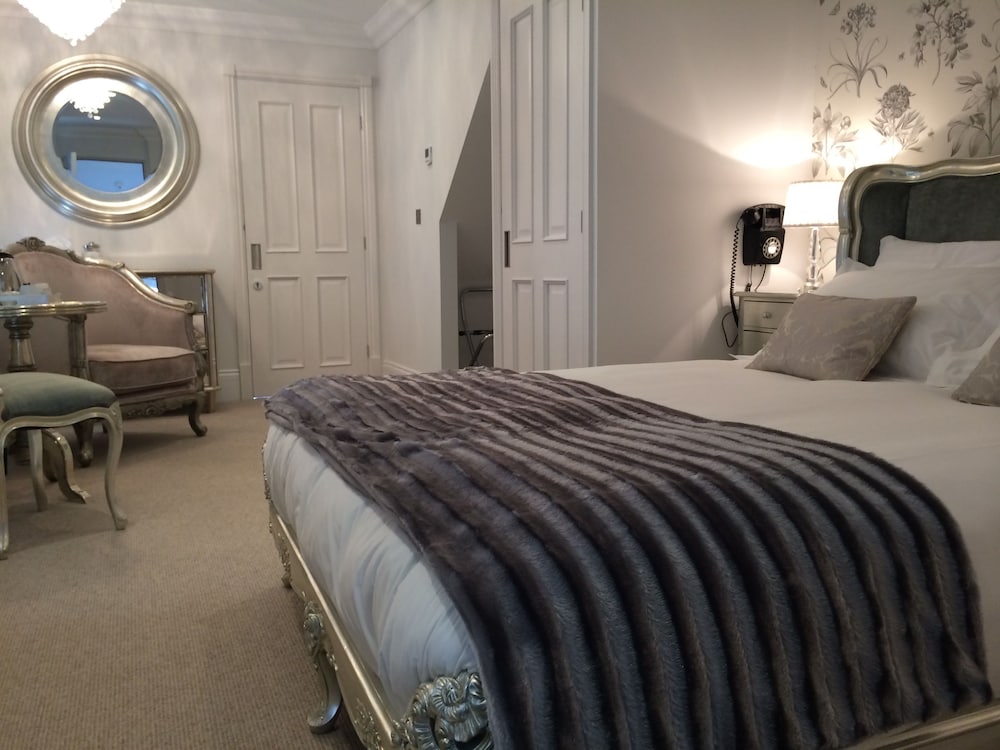The Rest — 5-Star Luxury Hotel in Lincoln, United Kingdom