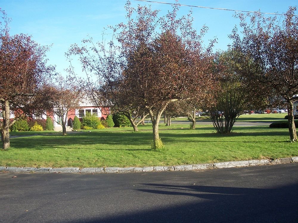 Tourists - carbon neutral hotel in North Adams