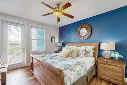 Point West Resort - photo 13