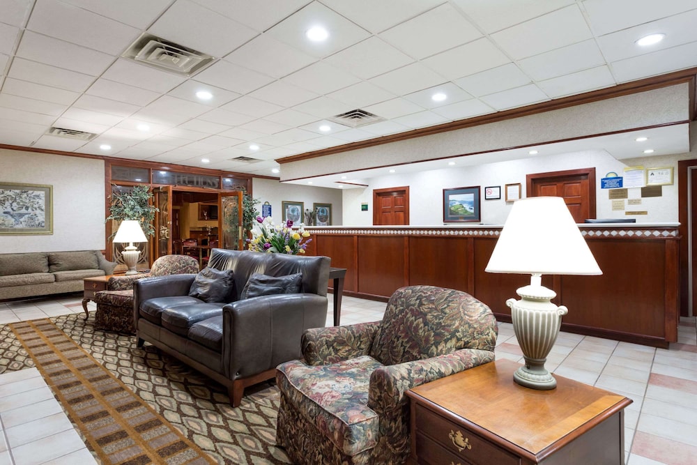 Clarion Inn Southern Pines Pinehurst - photo 4