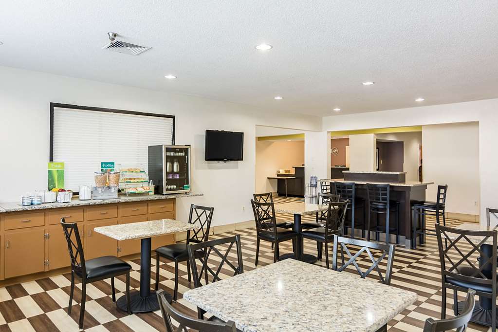 Quality Inn Warsaw near Rappahannock River - photo 29