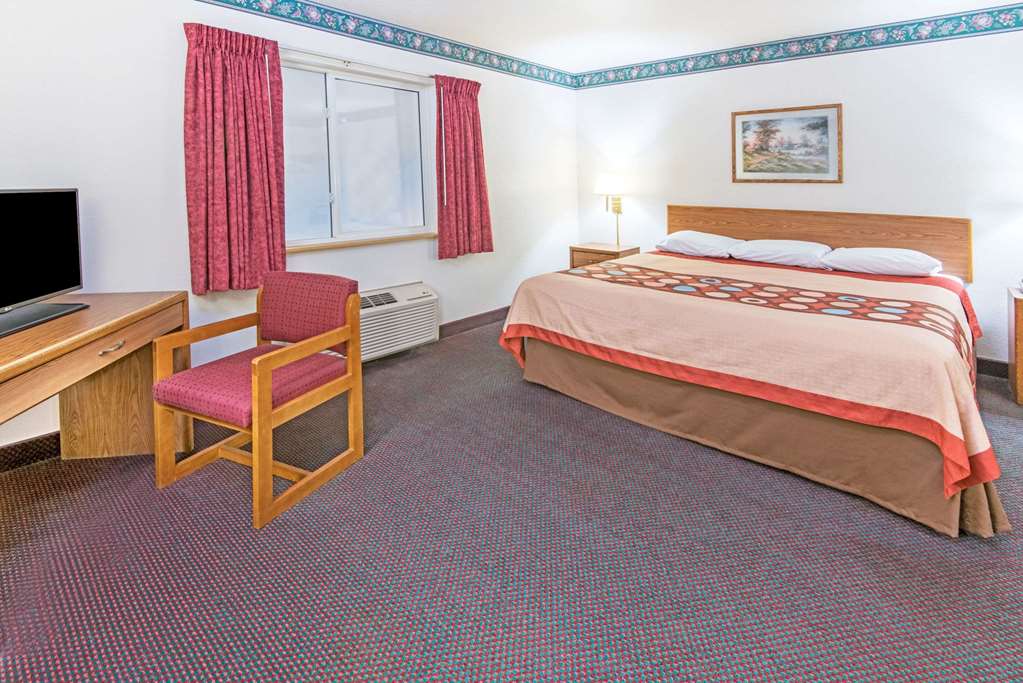 Super 8 by Wyndham Richfield Cleveland - photo 14
