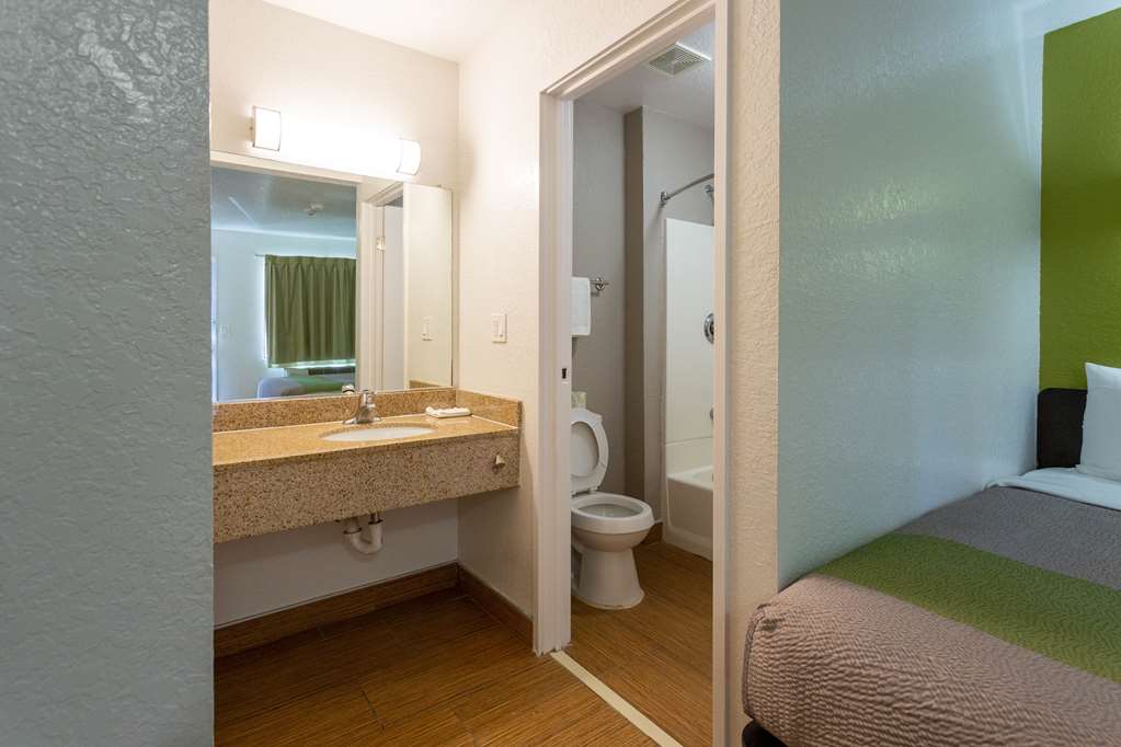 Motel 6 Camp Springs DC South Camp Springs - photo 18