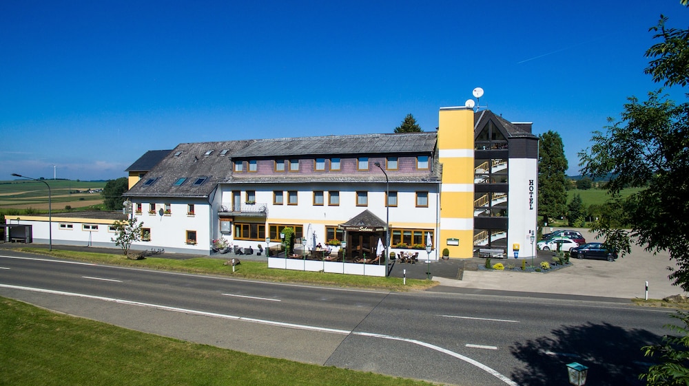 Hotel Schoos in Kassel, Germany