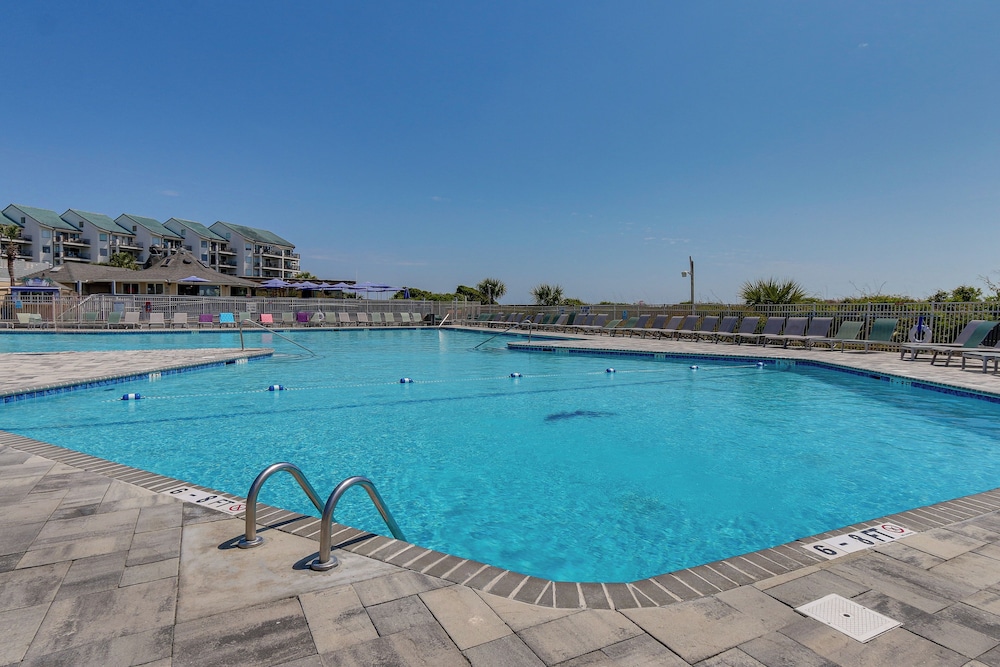 Walk to Beach: Resort Perks at Hilton Head Condo - photo 23