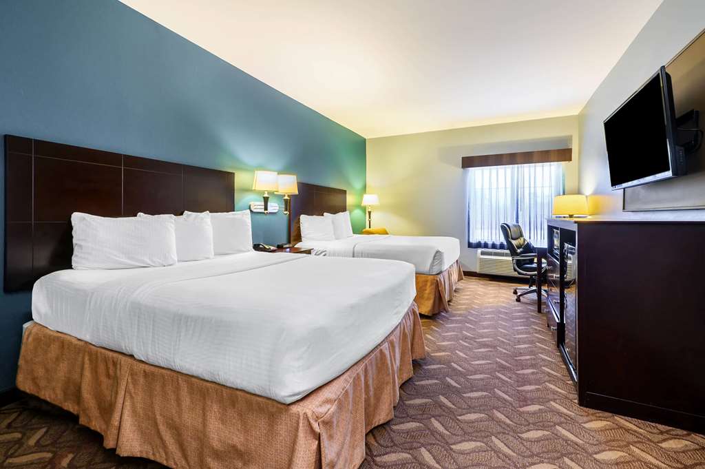 La Quinta Inn & Suites by Wyndham Longview North - photo 16