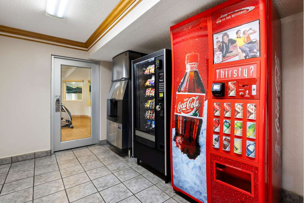 Quality Inn near Monument Health Rapid City Hospital - photo 39